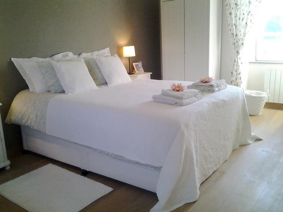 Kervaillant Bed and Breakfast Plouec-du-Trieux Δωμάτιο φωτογραφία